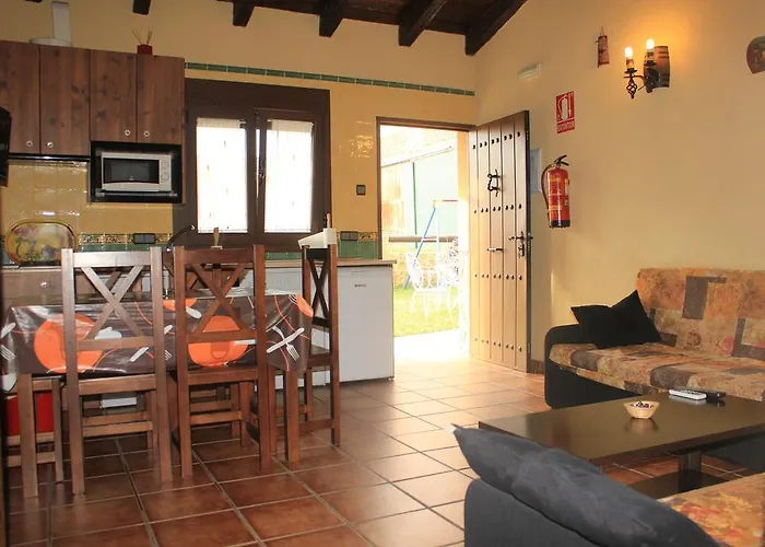 La Cueva Del Lince * Zarza De Granadilla